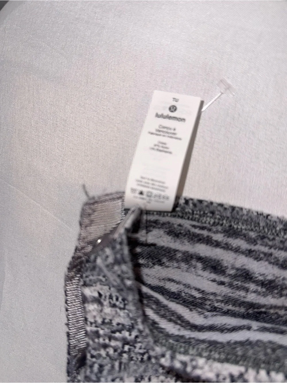 Lululemon Light Gray Textured Knit Scarf with Snap Trim